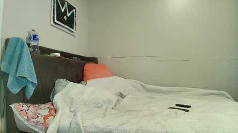 Naomiruty online show from 12.14.25