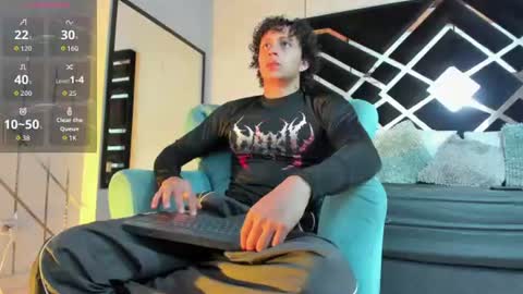Snapshot of jaytaylorr chatting on 06.23.26 Jay Taylor online show from 06.23.26