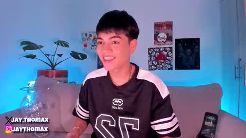 Snapshot of jaythomax chatting on 02.22.25 jaythomax online show from 02.22.25