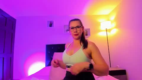 Snapshot of jazmin_steele chatting on 03.21.26 Jazmin online show from 03.21.26