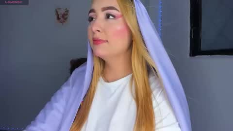 Snapshot of jazmin_violeta chatting on 01.09.26 Jazmin online show from 01.09.26