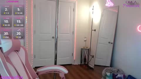 Jazmine Fox online show from 03.05.26