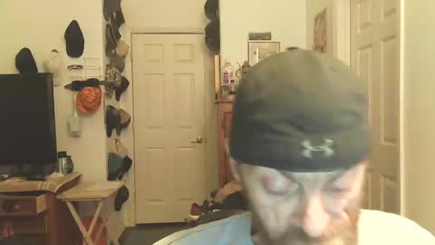 Snapshot of jcalabraro chatting on 09.10.25 jeezy online show from 09.10.25
