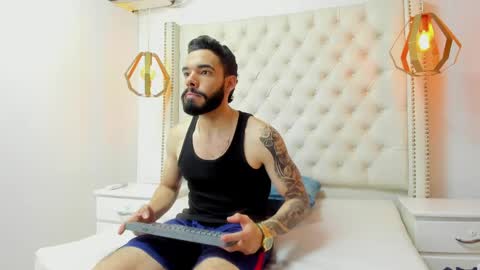 JEAN online show from 04.25.26