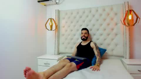 JEAN online show from 04.25.26