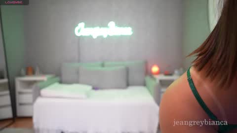 Snapshot of jeangreybianca chatting on 02.10.25 Bianca online show from 02.10.25