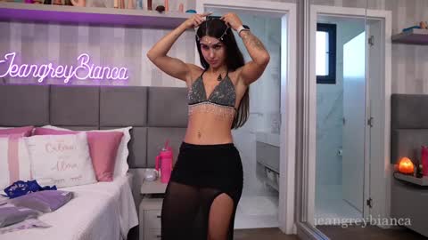 Snapshot of jeangreybianca chatting on 09.18.25 Bianca online show from 09.18.25