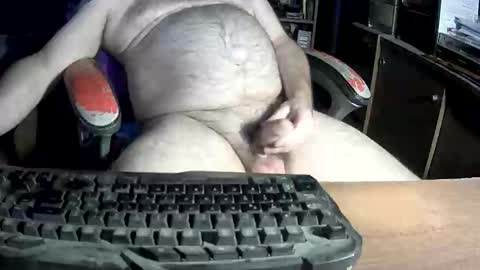 Snapshot of jeff_40962 chatting on 12.14.25 Jeffrey Sinclair online show from 12.14.25