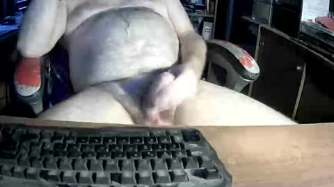 Snapshot of jeff_40962 chatting on 12.20.25 Jeffrey Sinclair online show from 12.20.25