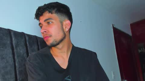 Snapshot of jei_cox chatting on 10.15.25 jei online show from 10.15.25