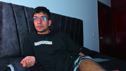 Snapshot of jei_cox chatting on 10.20.25 jei online show from 10.20.25