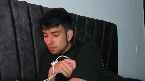 Snapshot of jei_cox chatting on 10.22.25 jei online show from 10.22.25