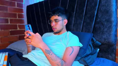 Snapshot of jei_cox chatting on 01.11.26 jei online show from 01.11.26