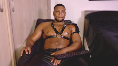 Snapshot of jeicowesst chatting on 12.15.25 jeicowesst online show from 12.15.25