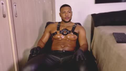 Snapshot of jeicowesst chatting on 12.22.25 jeicowesst online show from 12.22.25