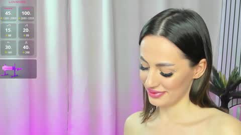 Snapshot of jelisse_jones chatting on 12.22.24 Jelisse online show from 12.22.24