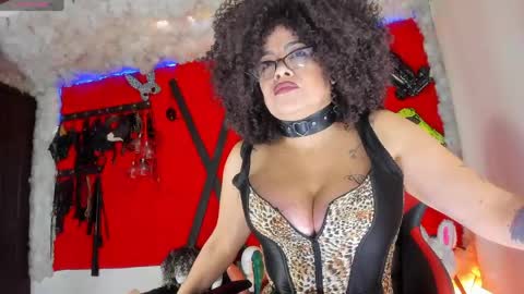 Snapshot of jena_rosse chatting on 05.17.26 jena_rosse online show from 05.17.26