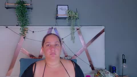 Snapshot of jenacooper__ chatting on 06.21.26 Jena online show from 06.21.26