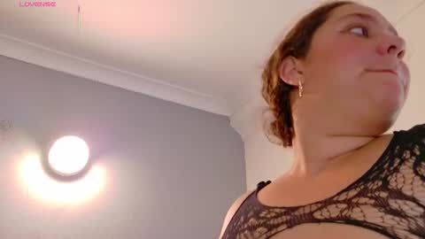 Snapshot of jenacooper__ chatting on 07.03.26 Jena online show from 07.03.26