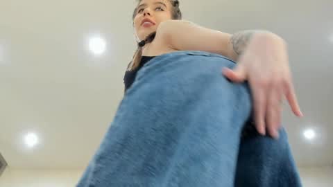 Dolly online show from 03.05.26