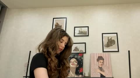 Snapshot of jenie_fire chatting on 06.09.26 Dolly online show from 06.09.26