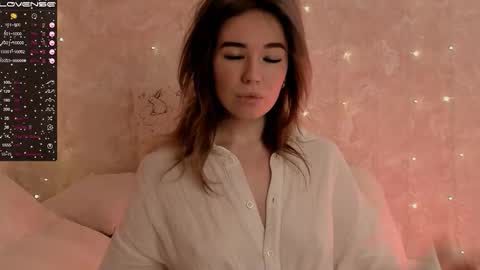 Snapshot of jeniferji chatting on 03.11.26 EvaSileZ online show from 03.11.26