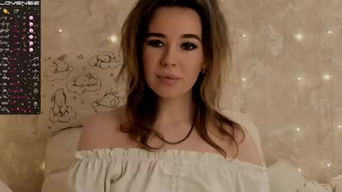 Snapshot of jeniferji chatting on 03.16.26 EvaSileZ online show from 03.16.26