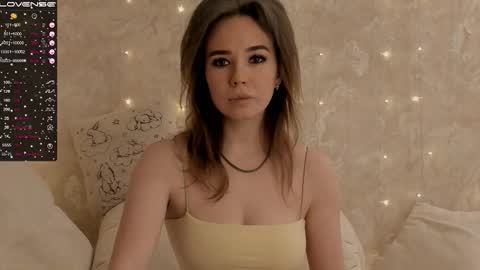 Snapshot of jeniferji chatting on 03.23.26 EvaSileZ online show from 03.23.26