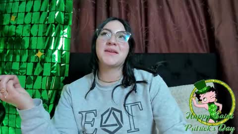 Snapshot of jeniferpowell_nm chatting on 03.17.26 jeniferpowell_nm online show from 03.17.26