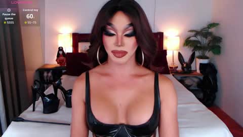 Queen Jenifer online show from 05.02.26