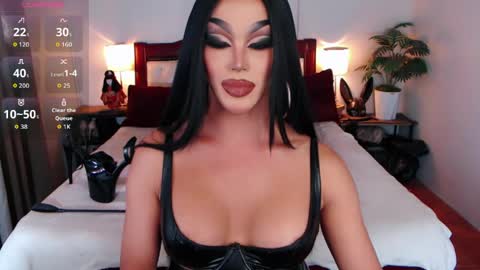 Queen Jenifer online show from 05.09.26