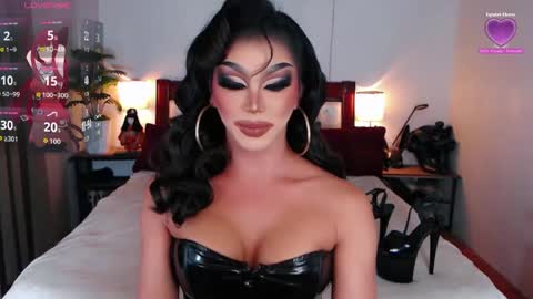 Queen Jenifer online show from 05.24.26