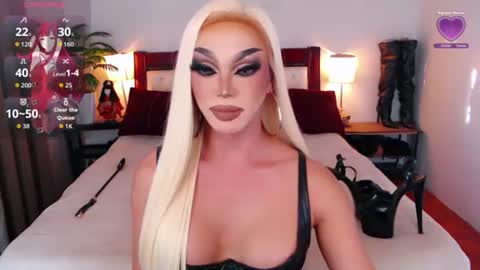 Queen Jenifer online show from 06.19.26