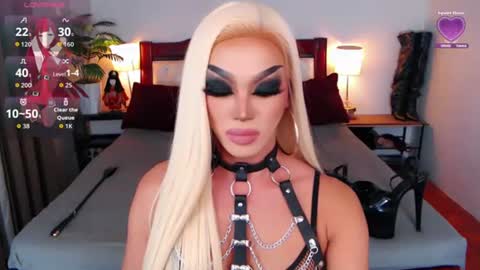 Queen Jenifer online show from 07.02.26