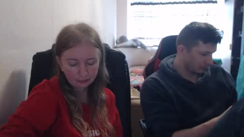 Snapshot of jenisandpeter chatting on 10.25.25 JenisAndPeter online show from 10.25.25