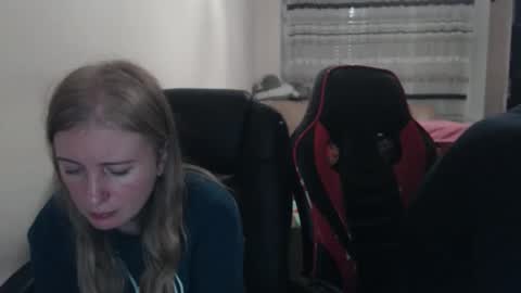 Snapshot of jenisandpeter chatting on 10.31.25 JenisAndPeter online show from 10.31.25