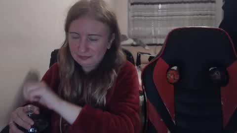 Snapshot of jenisandpeter chatting on 11.12.25 JenisAndPeter online show from 11.12.25