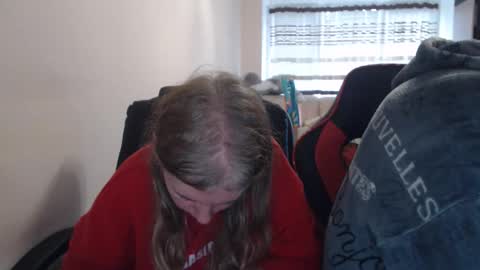 Snapshot of jenisandpeter chatting on 11.29.25 JenisAndPeter online show from 11.29.25