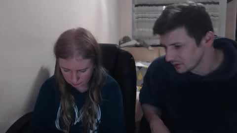 Snapshot of jenisandpeter chatting on 12.04.25 JenisAndPeter online show from 12.04.25