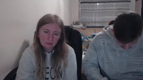 Snapshot of jenisandpeter chatting on 12.13.25 JenisAndPeter online show from 12.13.25