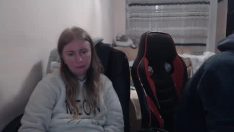 Snapshot of jenisandpeter chatting on 12.15.25 JenisAndPeter online show from 12.15.25