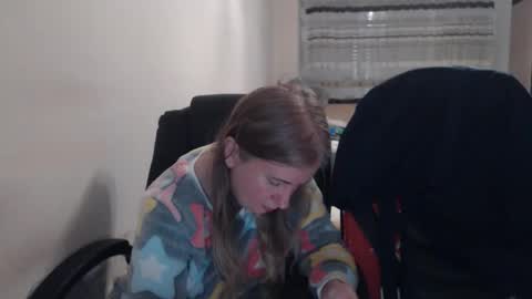 Snapshot of jenisandpeter chatting on 12.17.25 JenisAndPeter online show from 12.17.25