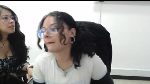 Snapshot of jenn_cg chatting on 09.10.25 jenn online show from 09.10.25