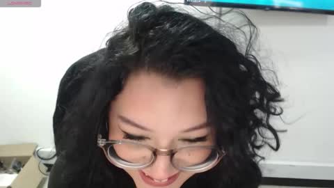 Snapshot of jenn_cg chatting on 09.24.25 jenn online show from 09.24.25