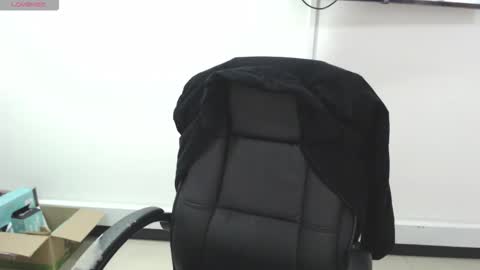 Snapshot of jenn_cg chatting on 09.26.25 jenn online show from 09.26.25