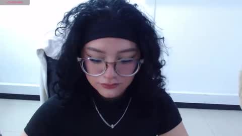 Snapshot of jenn_cg chatting on 10.27.25 jenn online show from 10.27.25