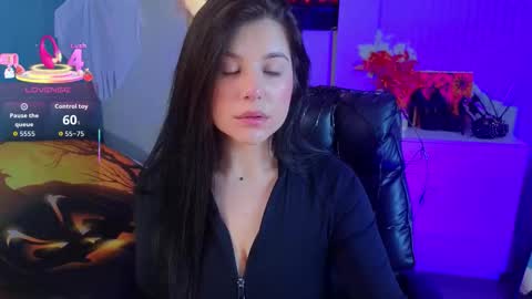 Snapshot of jenna_adams_ chatting on 10.31.25 jenna_adams_ online show from 10.31.25