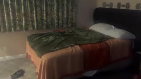 jennacarlos26 online show from 04.20.26