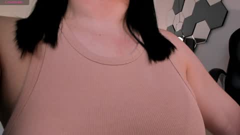 Jenna Olson  online show from 02.01.25