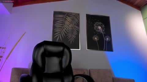 Jenna Olson  online show from 02.03.25